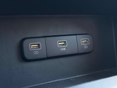 Certified 2024 Kia Carnival LX FWD image 45