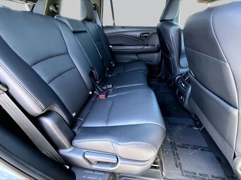 Used 2023 Honda Passport Elite image 19