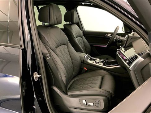 New 2026 BMW X5 xDrive50e w/ M Sport Package image 7
