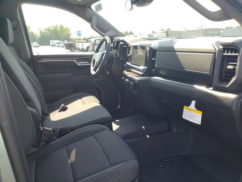 New 2026 Chevrolet Silverado 1500 LT image 18