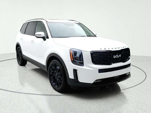 Certified 2022 Kia Telluride SX w/ Nightfall Edition Package AWD/4WD image 8