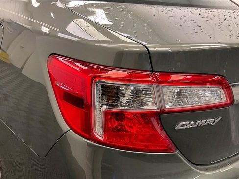 Used 2012 Toyota Camry XLE image 26