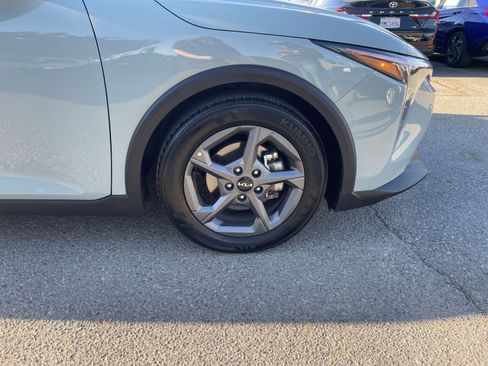 Used 2025 Kia K4 LXS image 34