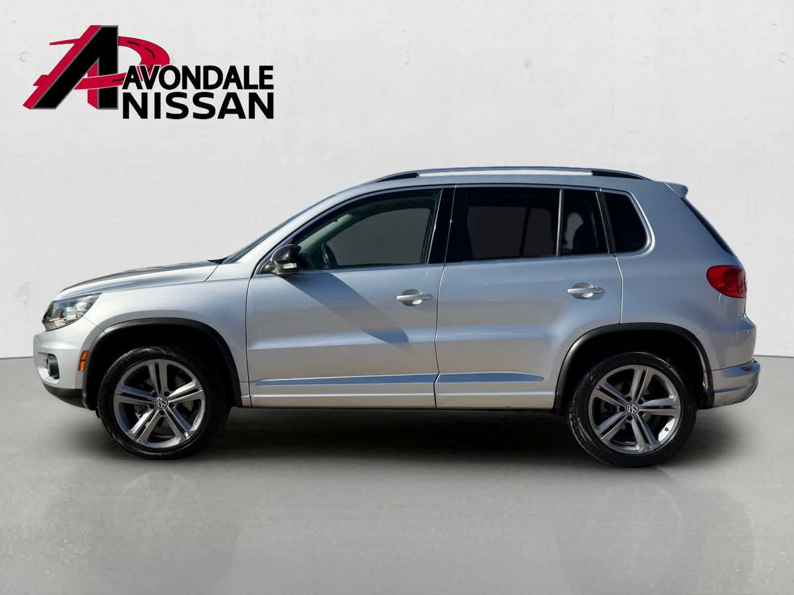 Used 2017 Volkswagen Tiguan Sport FWD image 3