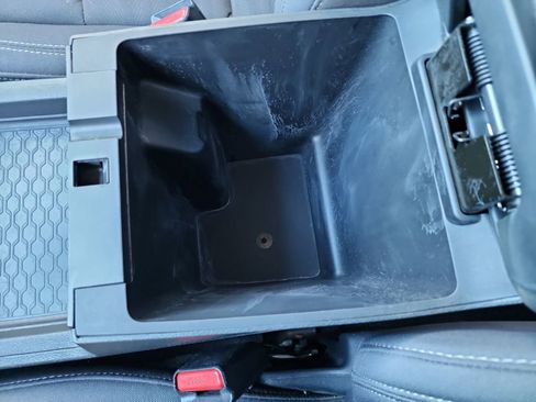 Used 2023 Nissan Frontier SV image 31