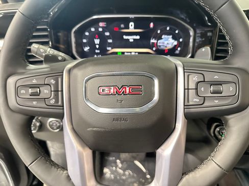 New 2026 GMC Sierra 1500 SLT w/ SLT Premium Package AWD/4WD image 18