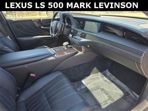 Used 2020 Lexus LS 500 w/ Interior Upgrade Package image 9