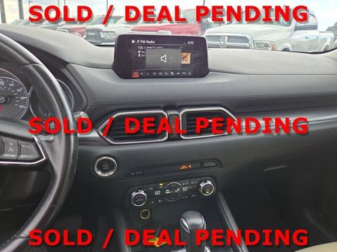 Used 2017 MAZDA CX-5 Touring w/ Preferred Equipment Package AWD/4WD image 17