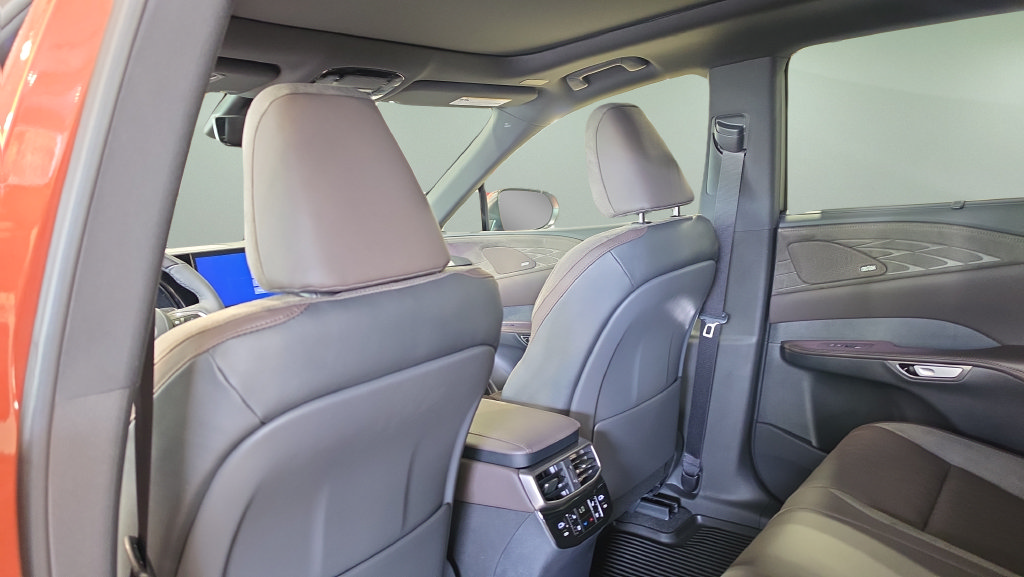 New 2026 Lexus RX 350 AWD w/ Convenience Package image 18
