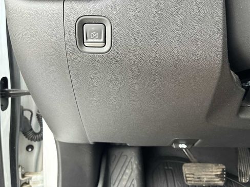 Certified 2020 GMC Sierra 1500 SLT w/ SLT Premium Package image 17