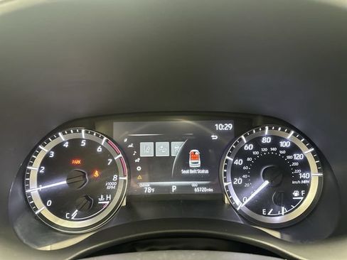Used 2023 Toyota Highlander LE FWD image 21