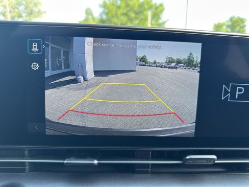 Used 2025 Hyundai Kona SEL FWD image 23