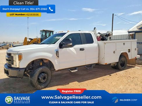 Used 2018 Ford F350 XL w/ Power Equipment Group image 1