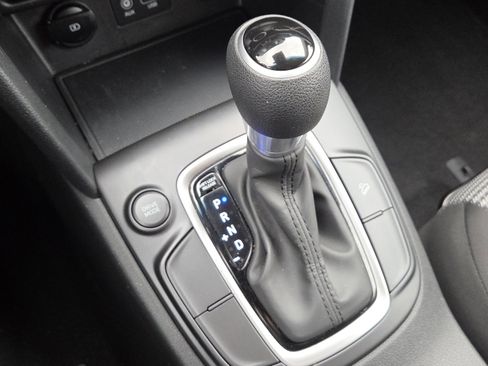 Used 2019 Hyundai Kona SE w/ Cargo Package image 28