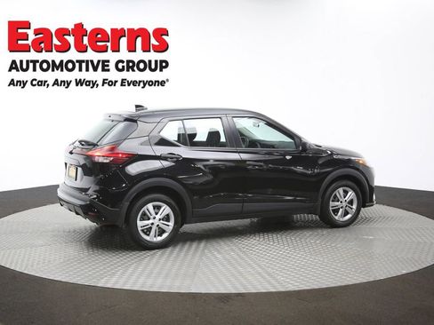 Used 2023 Nissan Kicks S image 42