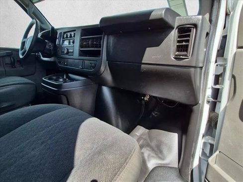 Used 2020 GMC Savana 2500 w/ Driver Convenience Package RWD image 21