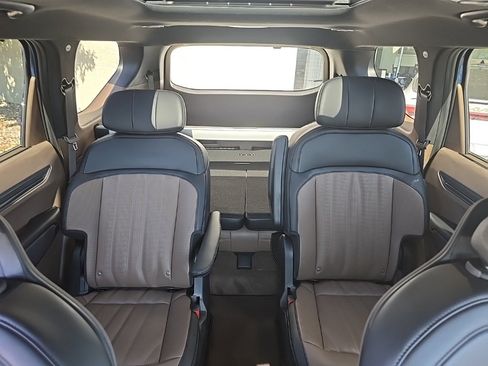 Used 2024 Kia EV9 GT-Line image 10