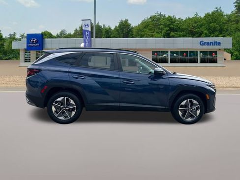 Certified 2025 Hyundai Tucson SEL AWD/4WD image 6
