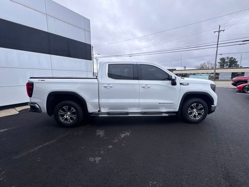 Used 2022 GMC Sierra 1500 SLE image 6
