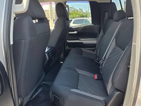 Used 2017 Toyota Tundra SR5 w/ SR5 Upgrade Package RWD image 11