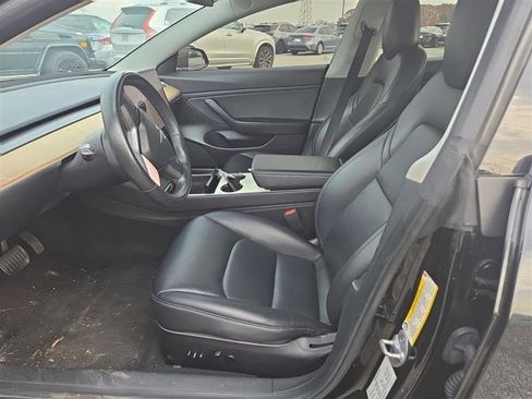 Used 2019 Tesla Model 3 Standard Range Plus image 6