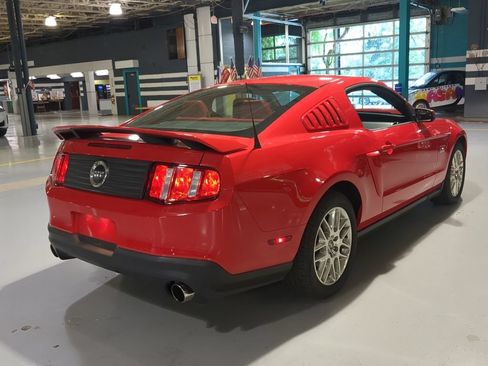 Used 2012 Ford Mustang GT Premium w/ GT Coupe Accessory Pkg 5 RWD image 9