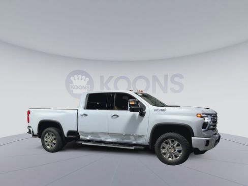 New 2026 Chevrolet Silverado 2500 High Country w/ Z71 Off-Road Package image 2