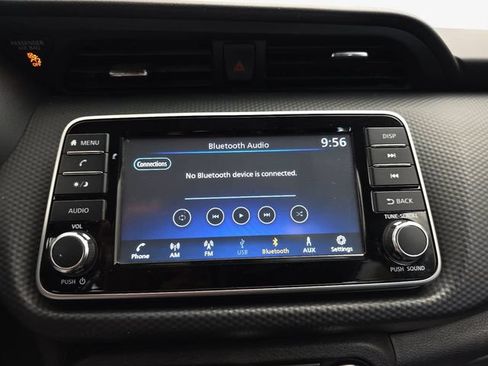 Used 2022 Nissan Kicks S FWD image 22