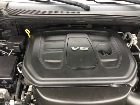 Used 2016 Jeep Grand Cherokee Laredo 75th Anniversary AWD/4WD image 44
