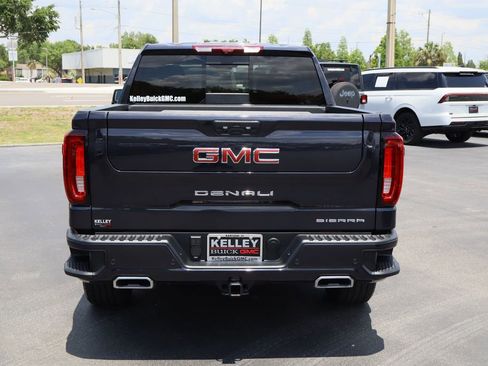 Used 2025 GMC Sierra 1500 Denali w/ Denali Reserve Package AWD/4WD image 8
