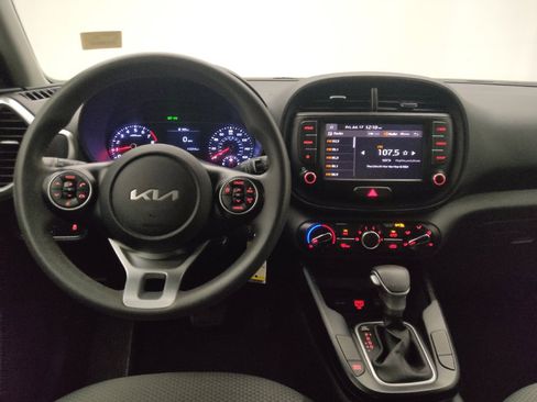 Used 2022 Kia Soul LX w/ Technology Package FWD image 22
