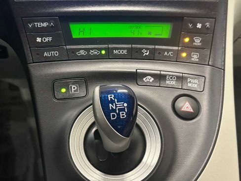 Used 2011 Toyota Prius Two image 15