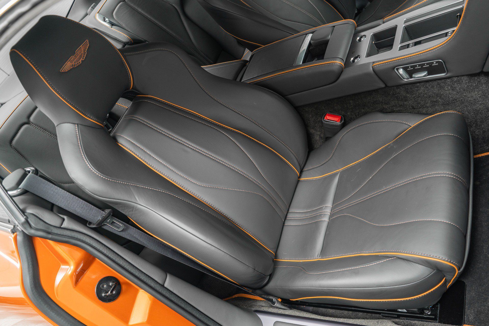 Used 2012 Aston Martin Virage Coupe RWD image 26