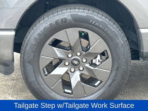 Used 2025 Ford F150 Lightning Flash image 5