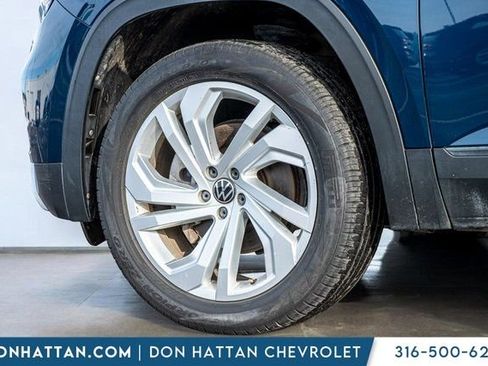 Used 2021 Volkswagen Atlas SE w/ Panoramic Sunroof Package image 39