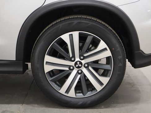 Used 2024 Mitsubishi Outlander Sport ES image 37