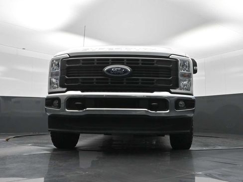Used 2023 Ford F250 XL w/ FX4 Off-Road Package image 28
