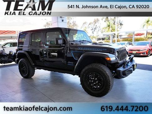 Used 2023 Jeep Wrangler Unlimited Rubicon 4xe AWD/4WD image 11
