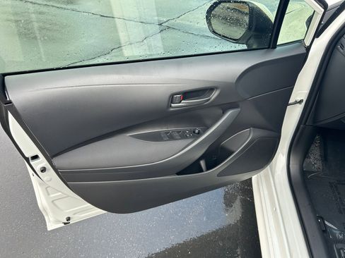 Used 2026 Toyota Corolla LE image 10