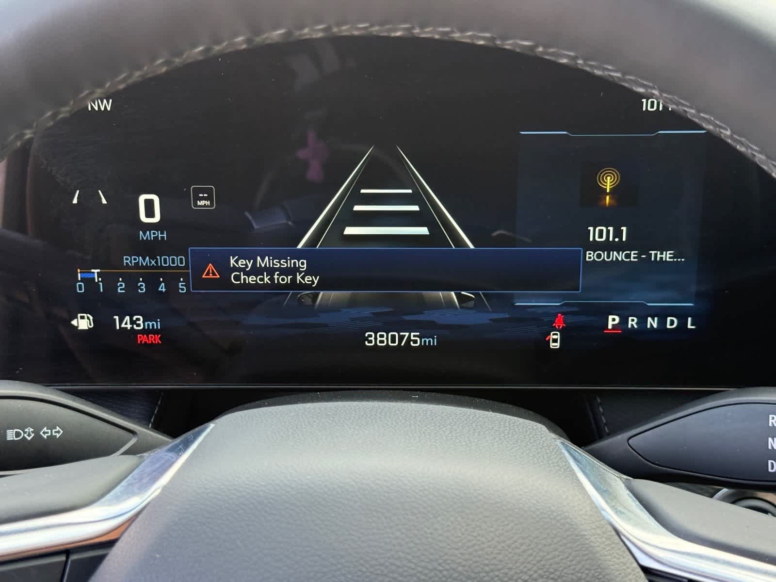 Used 2025 Chevrolet Equinox LT w/ Convenience Package II FWD image 19