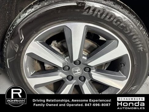 Used 2025 Honda Pilot Touring image 5