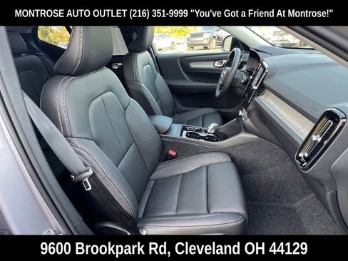 New 2026 Volvo XC40 B5 Plus w/ Protection Package Premier image 18