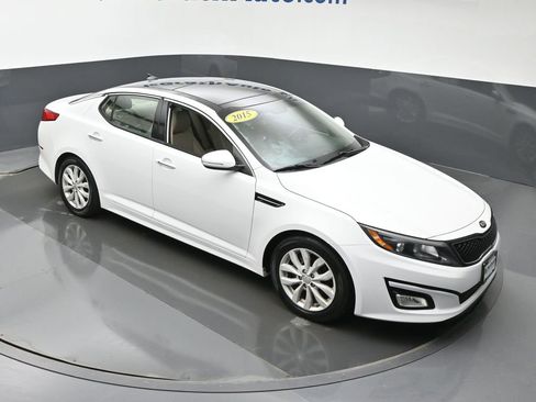 Used 2015 Kia Optima EX w/ EX Premium Package image 3