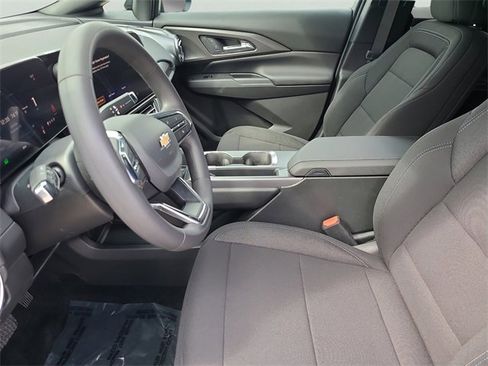 New 2026 Chevrolet Equinox EV LT image 22