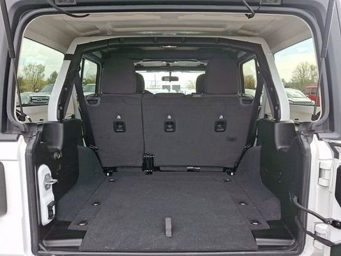 Used 2022 Jeep Wrangler Unlimited Sport image 28