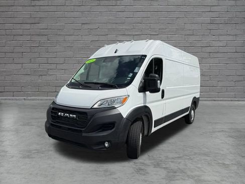Used 2025 RAM ProMaster 2500 w/ Convenience Group FWD image 3