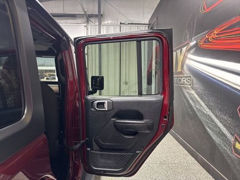 Used 2021 Jeep Wrangler Unlimited Sport image 25