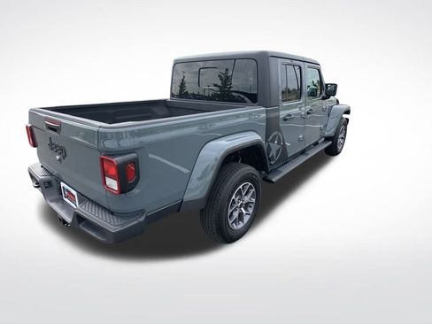Used 2024 Jeep Gladiator Sport image 6