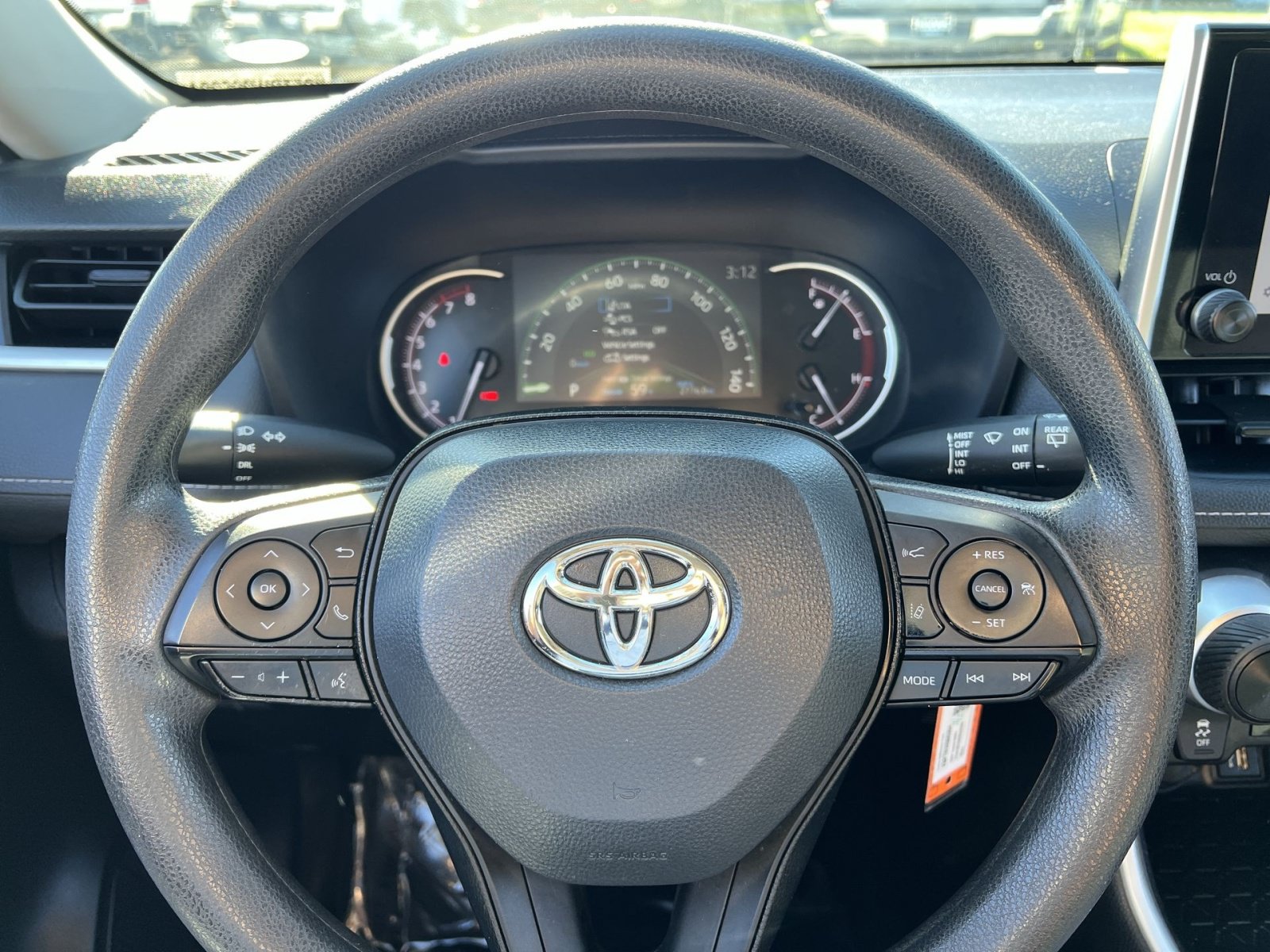 Used 2024 Toyota RAV4 LE FWD image 24