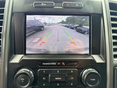 Used 2020 Ford F150 XLT w/ Equipment Group 302A Luxury AWD/4WD image 19